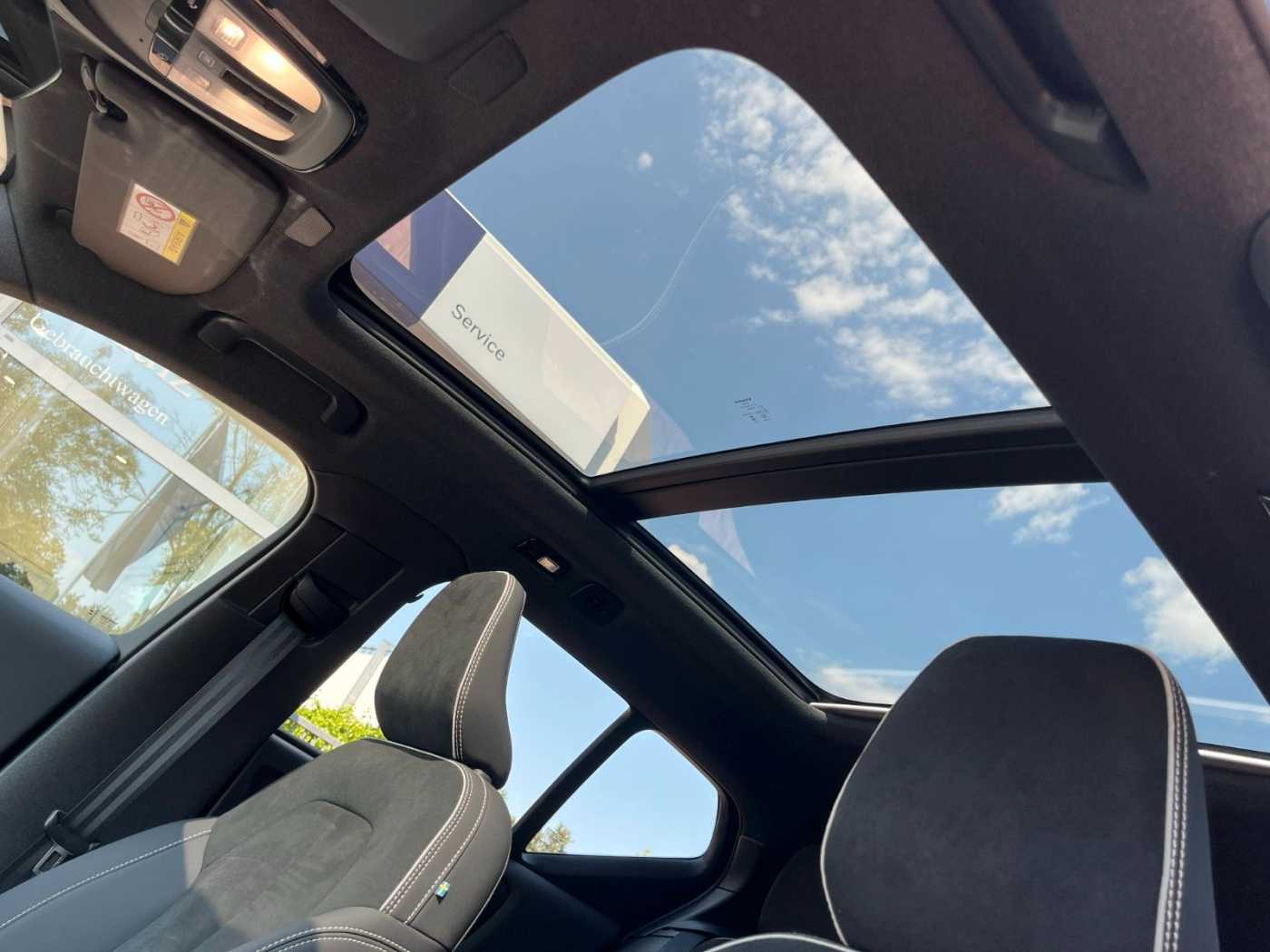 Volvo EX40 – Bild 28