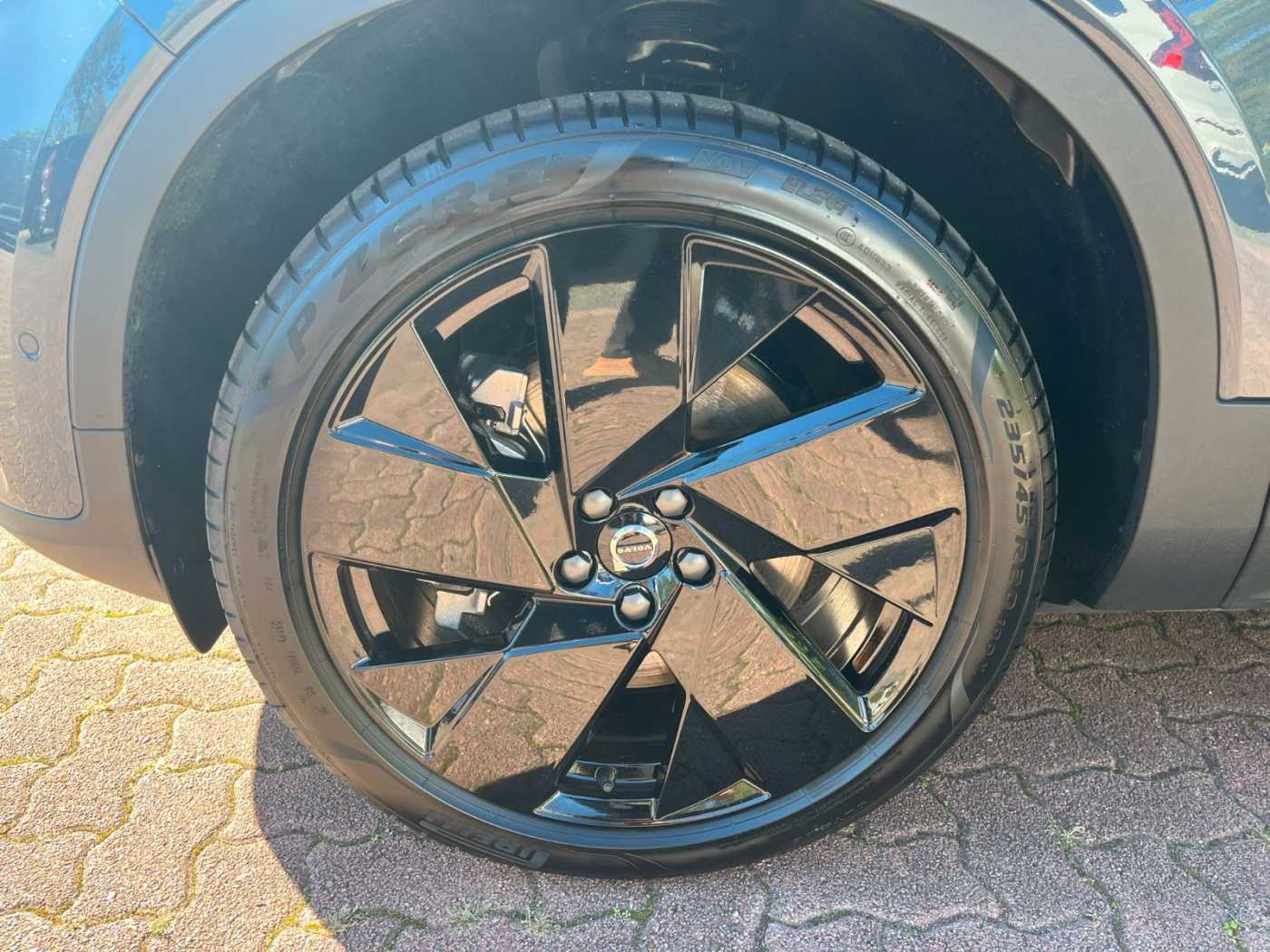 Volvo EX40 – Bild 5