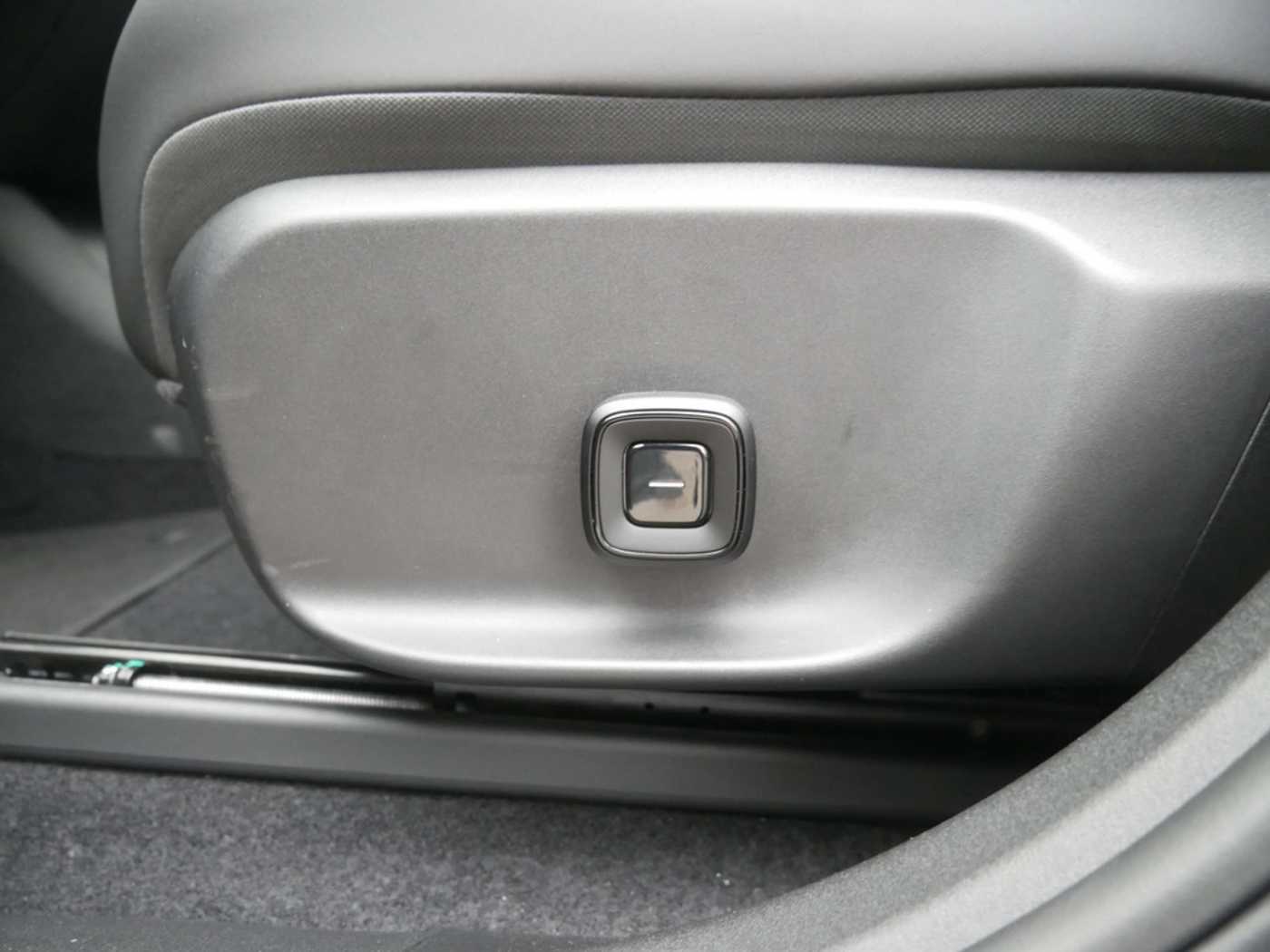 Volvo EX30 – Bild 13