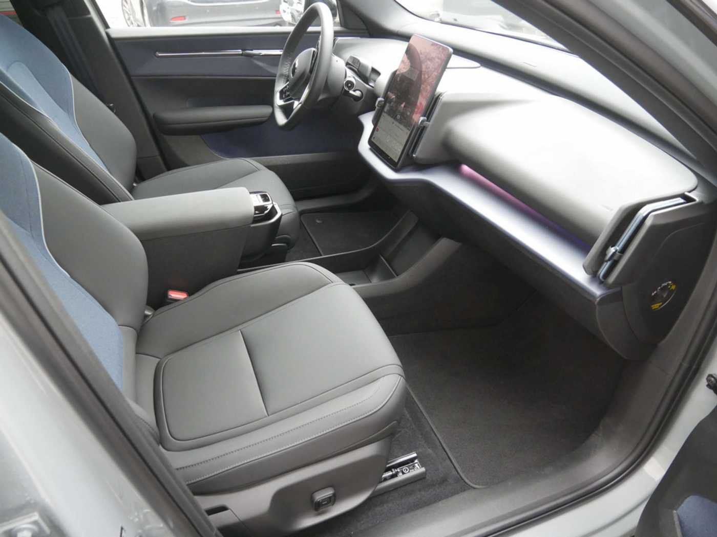 Volvo EX30 – Bild 2