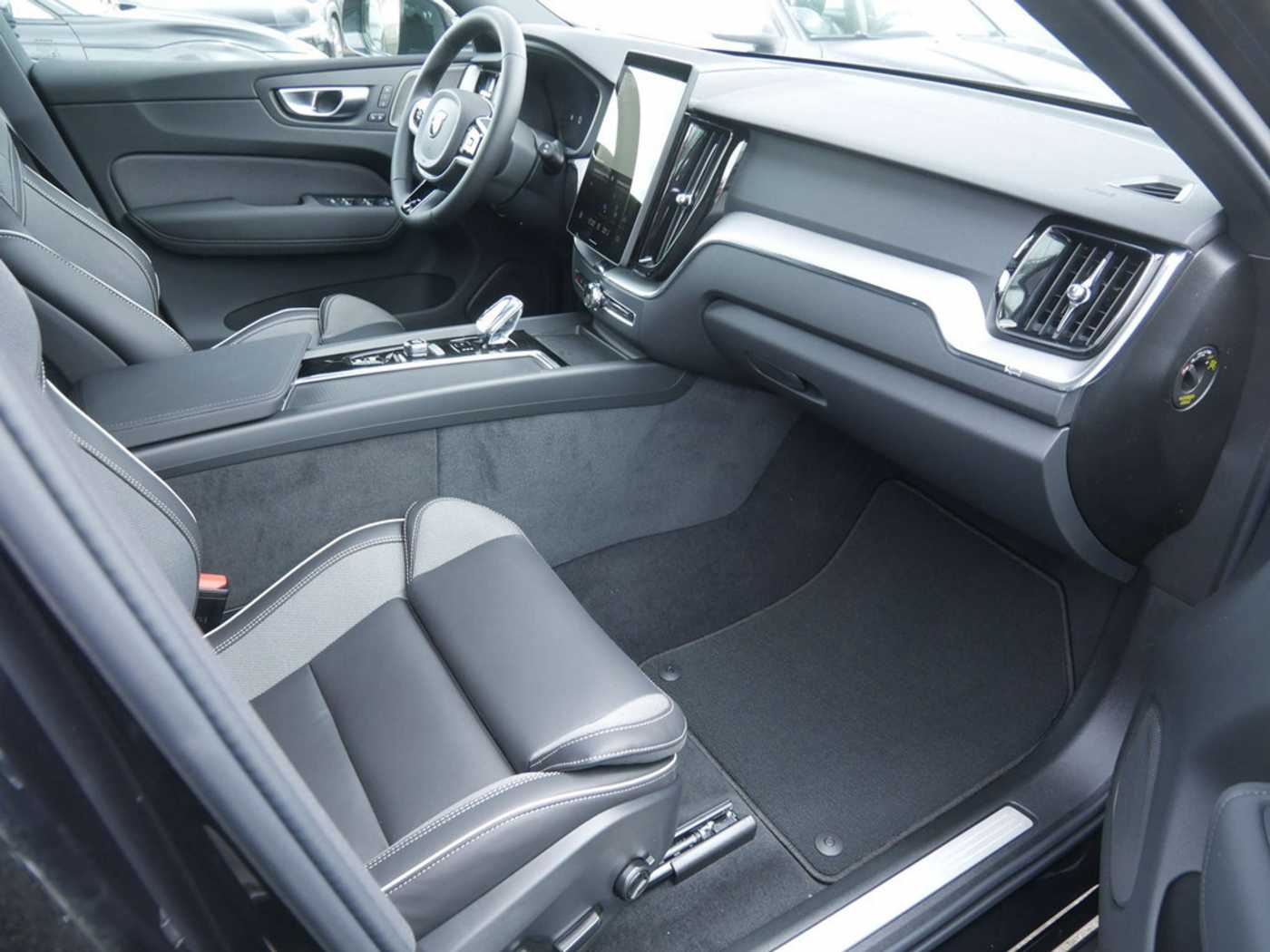 Volvo XC60 – Bild 2