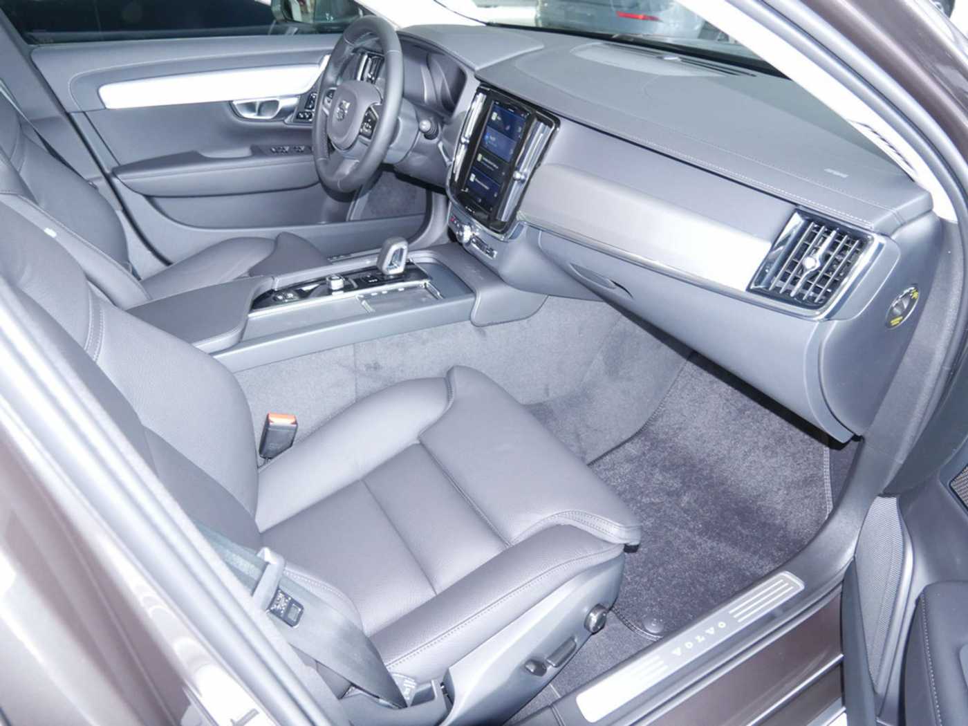 Volvo V90 – Bild 2