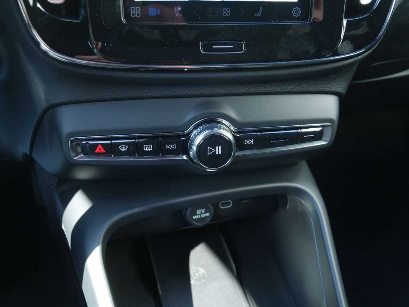 Volvo EX40 – Bild 12
