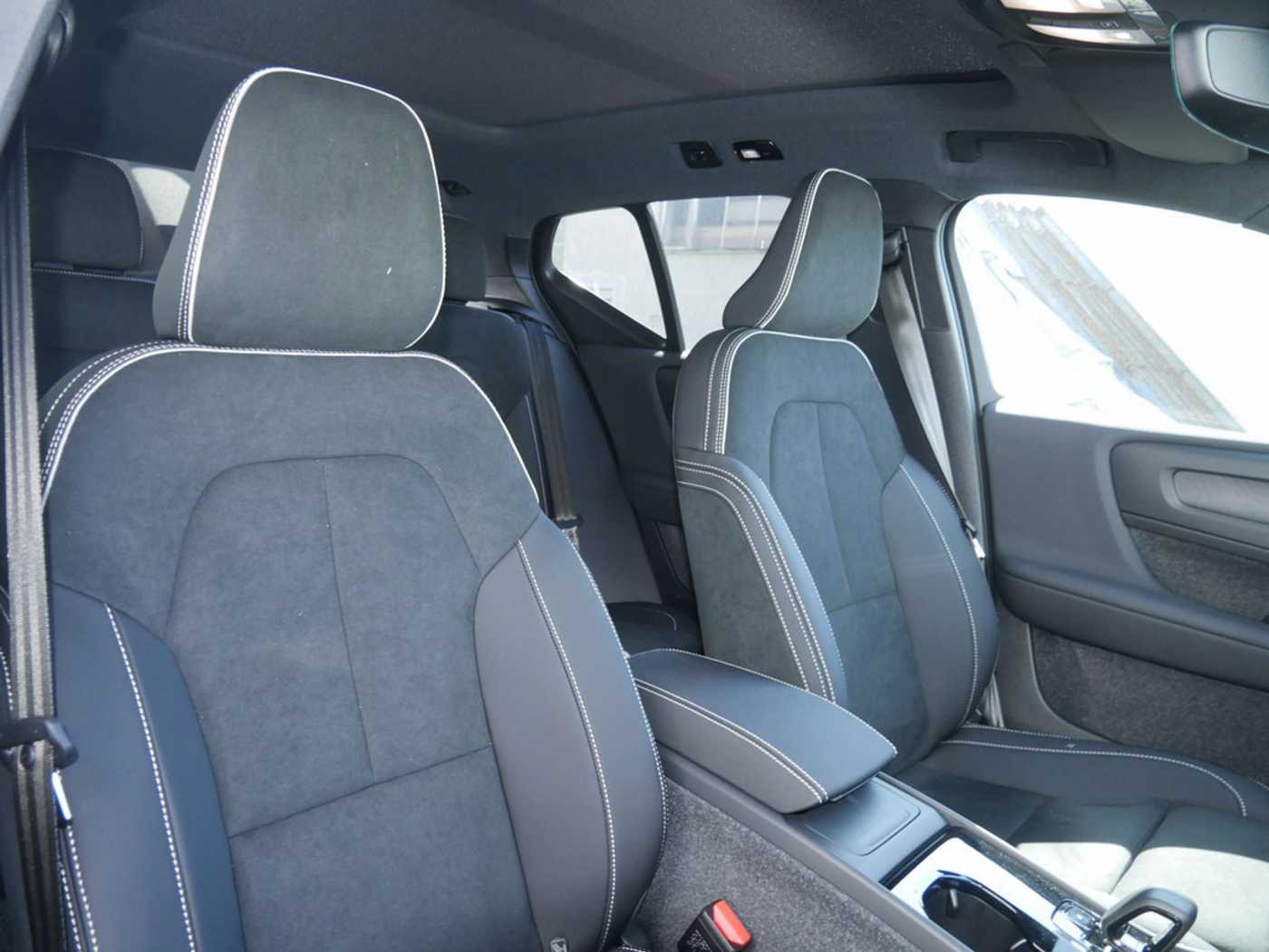 Volvo EX40 – Bild 18