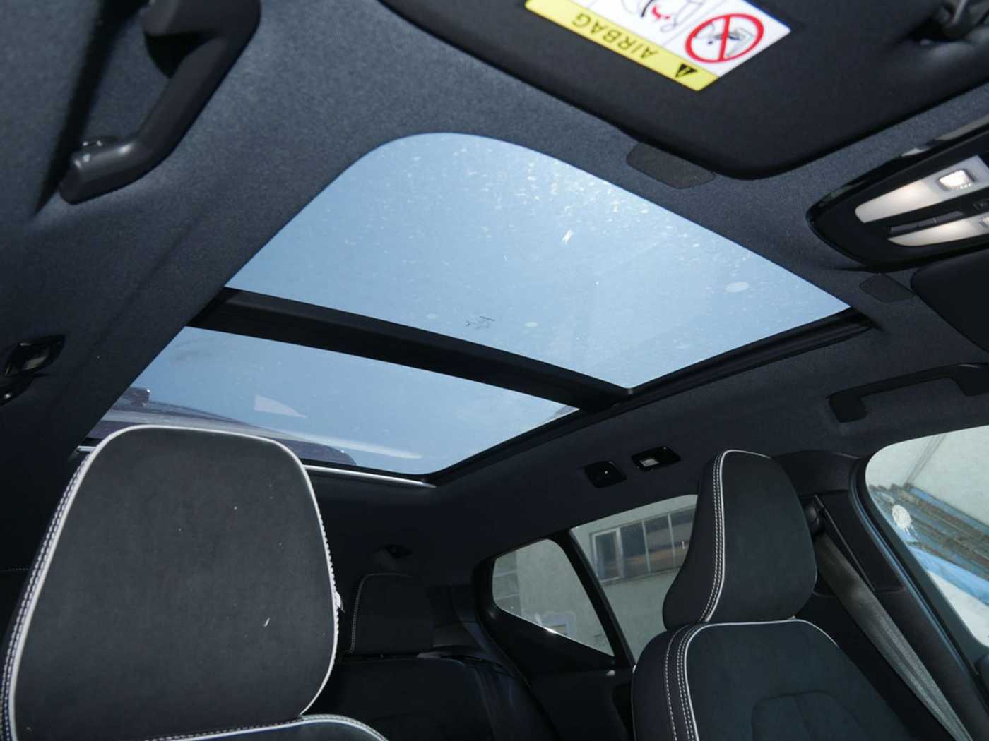Volvo EX40 – Bild 19