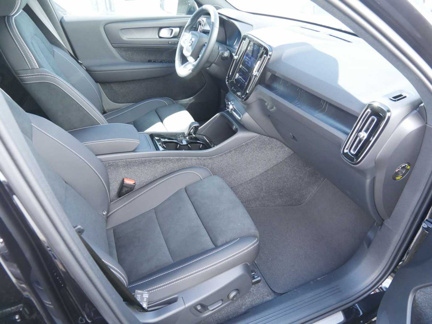 Volvo EX40 – Bild 2
