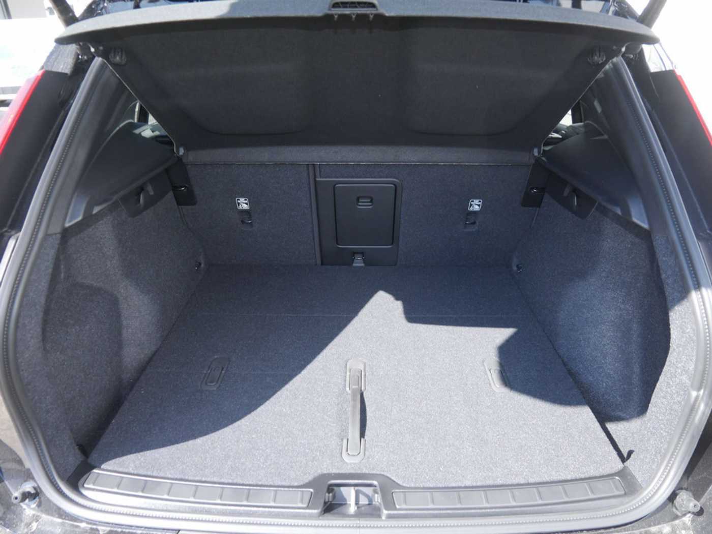 Volvo EX40 – Bild 21