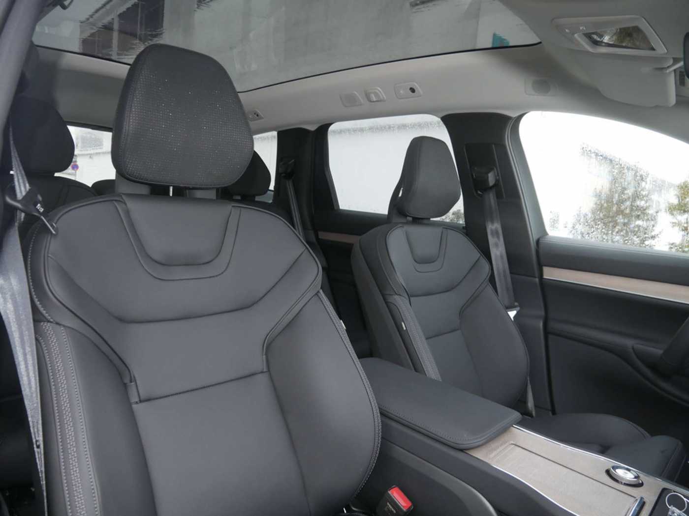 Volvo EX90 – Bild 14