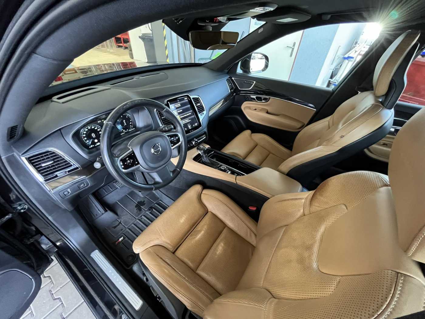 Volvo XC90