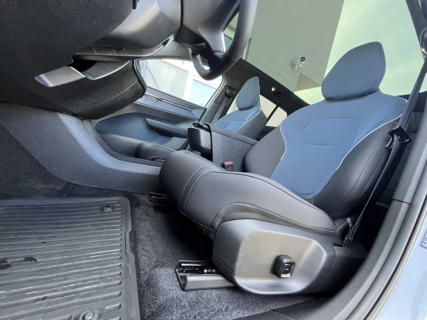 Volvo EX30