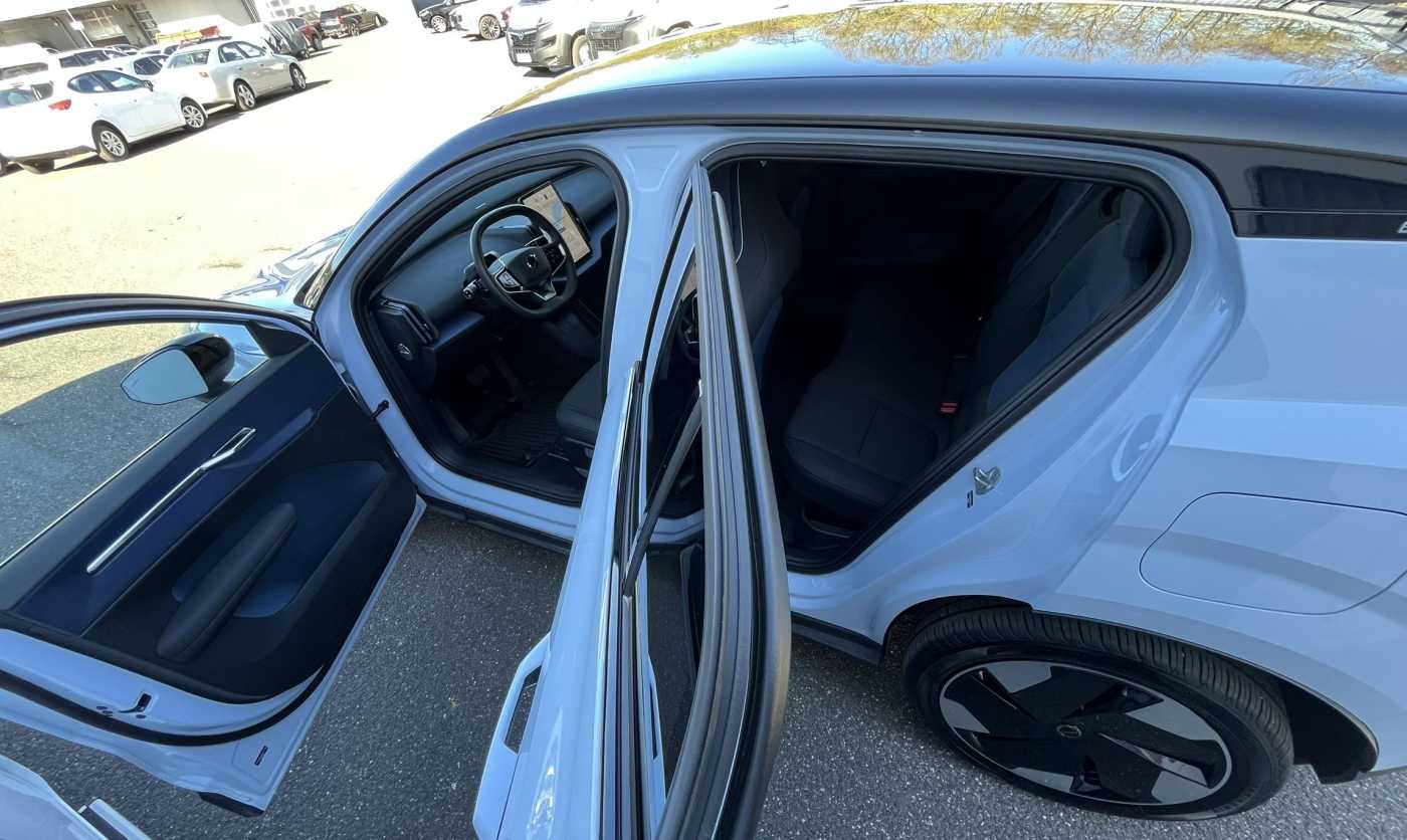 Volvo EX30