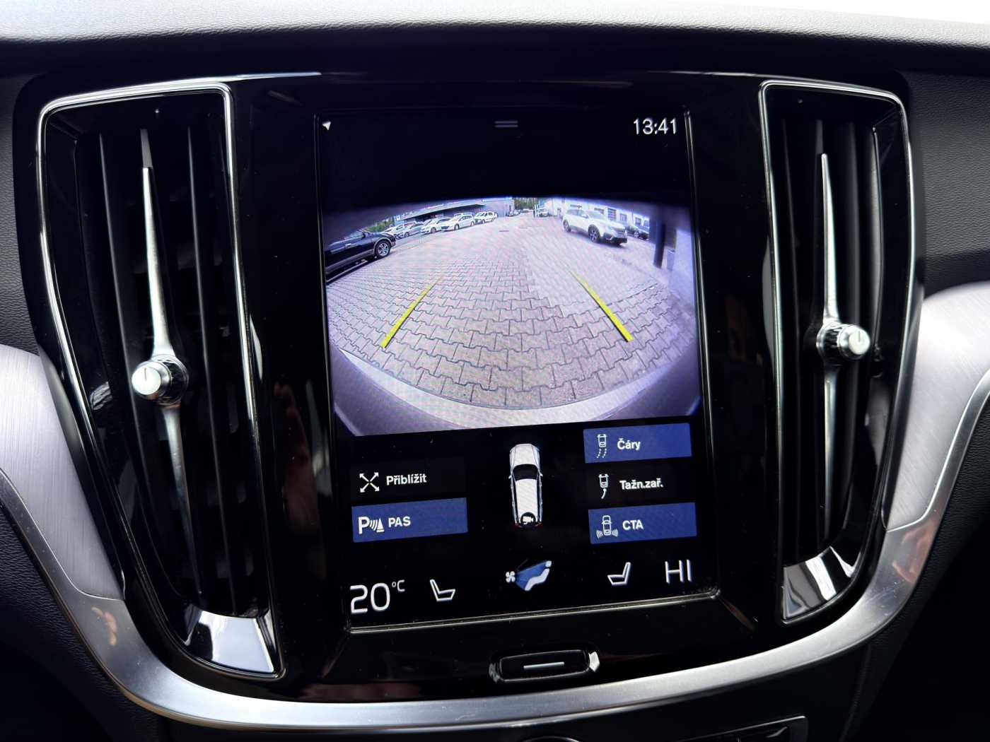 Volvo V60 Cross Country