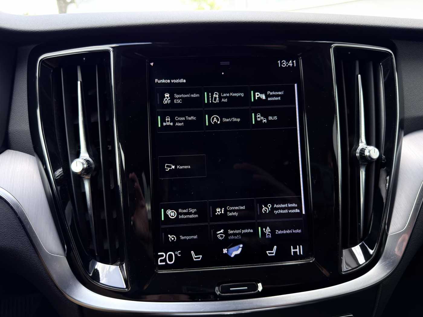 Volvo V60 Cross Country