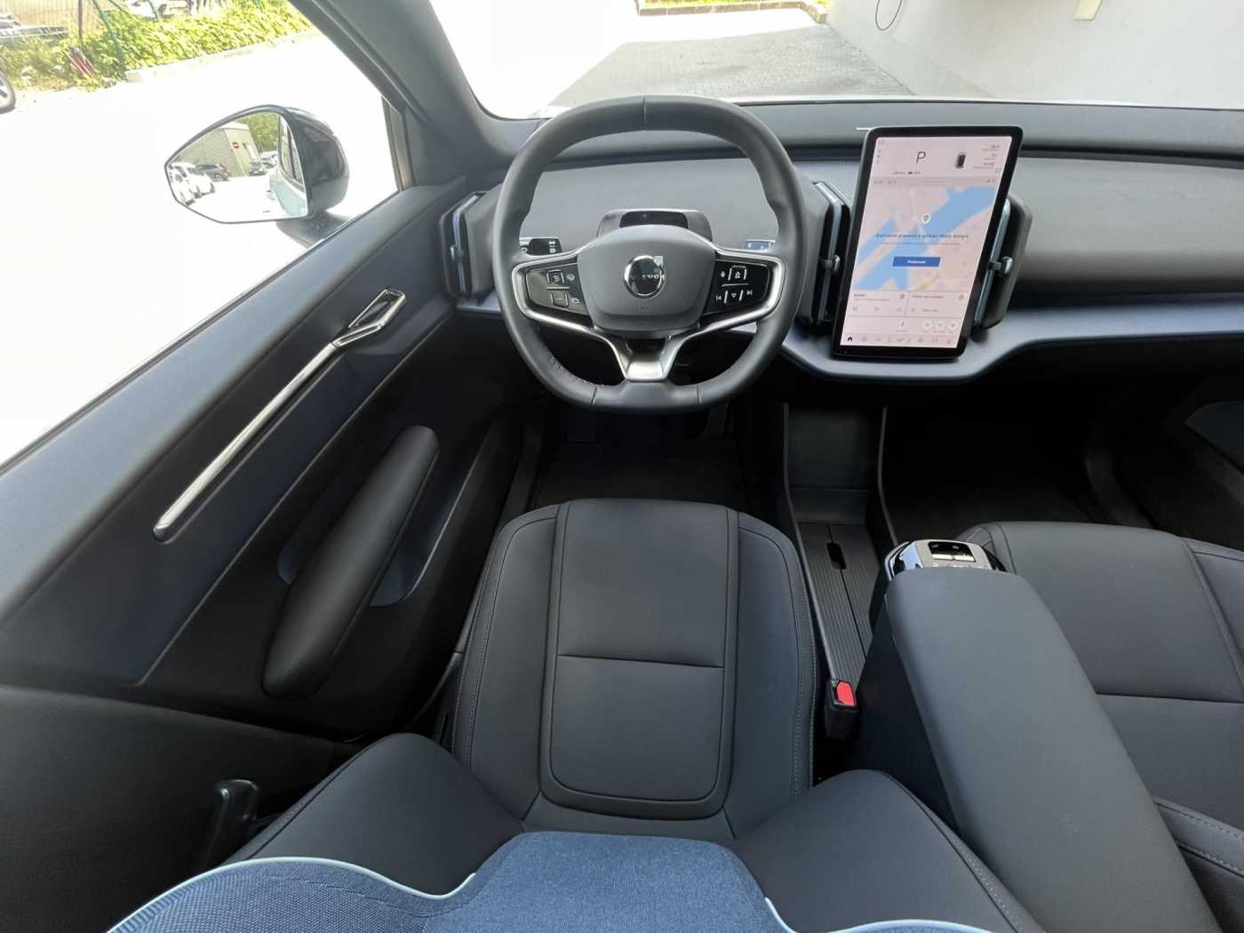 Volvo EX30