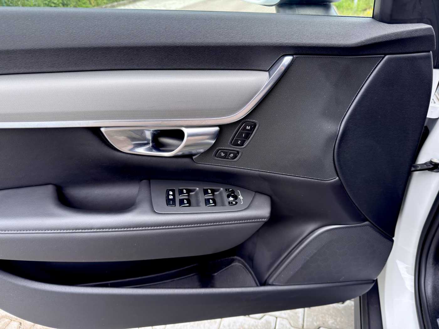 Volvo V90 Cross Country