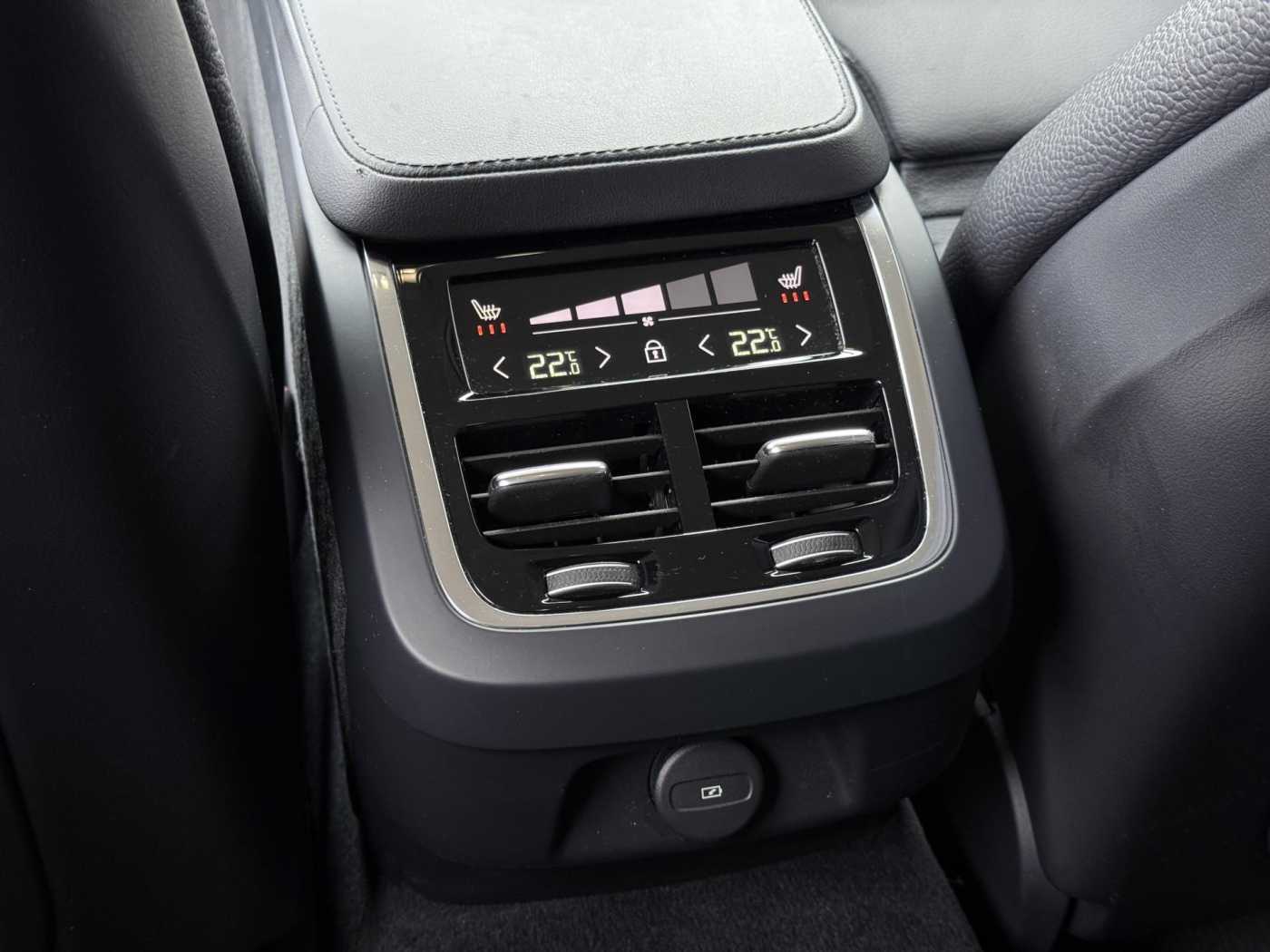 Volvo V90 Cross Country