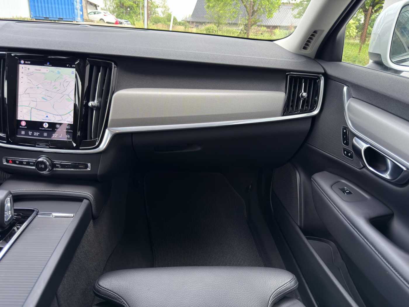 Volvo V90 Cross Country
