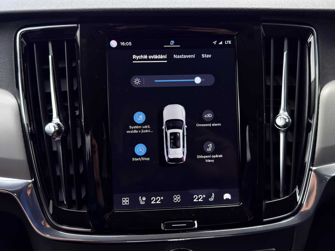 Volvo V90 Cross Country
