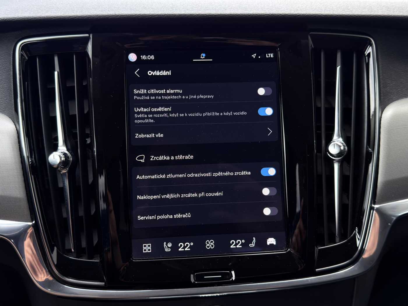 Volvo V90 Cross Country