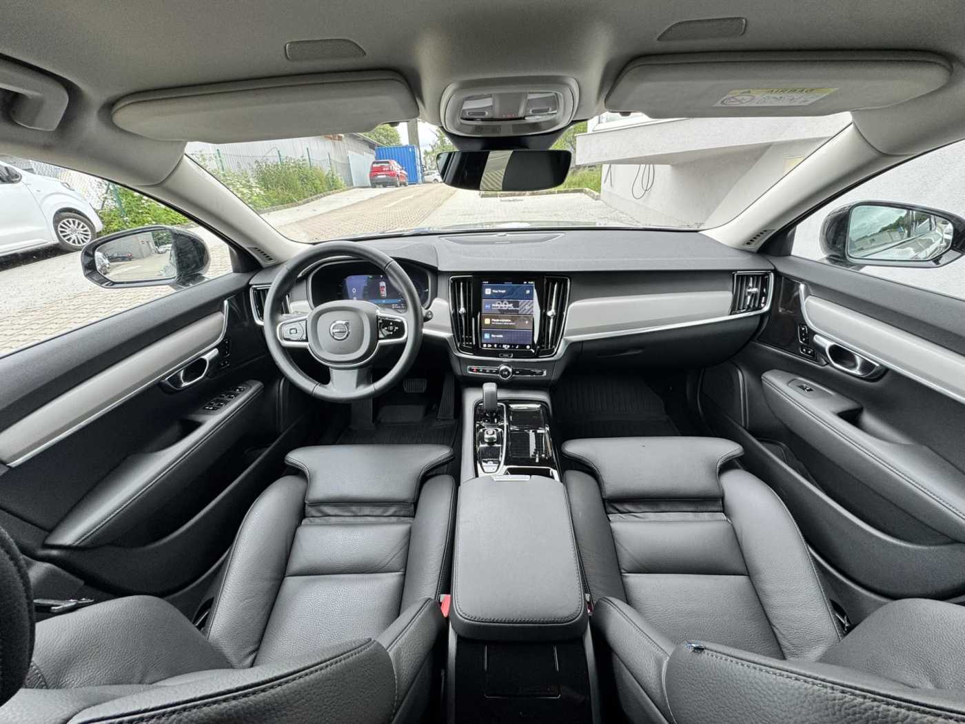 Volvo V90