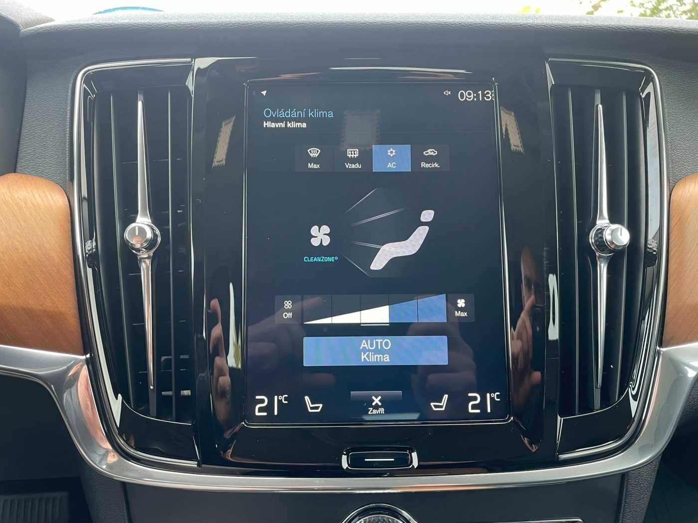 Volvo V90