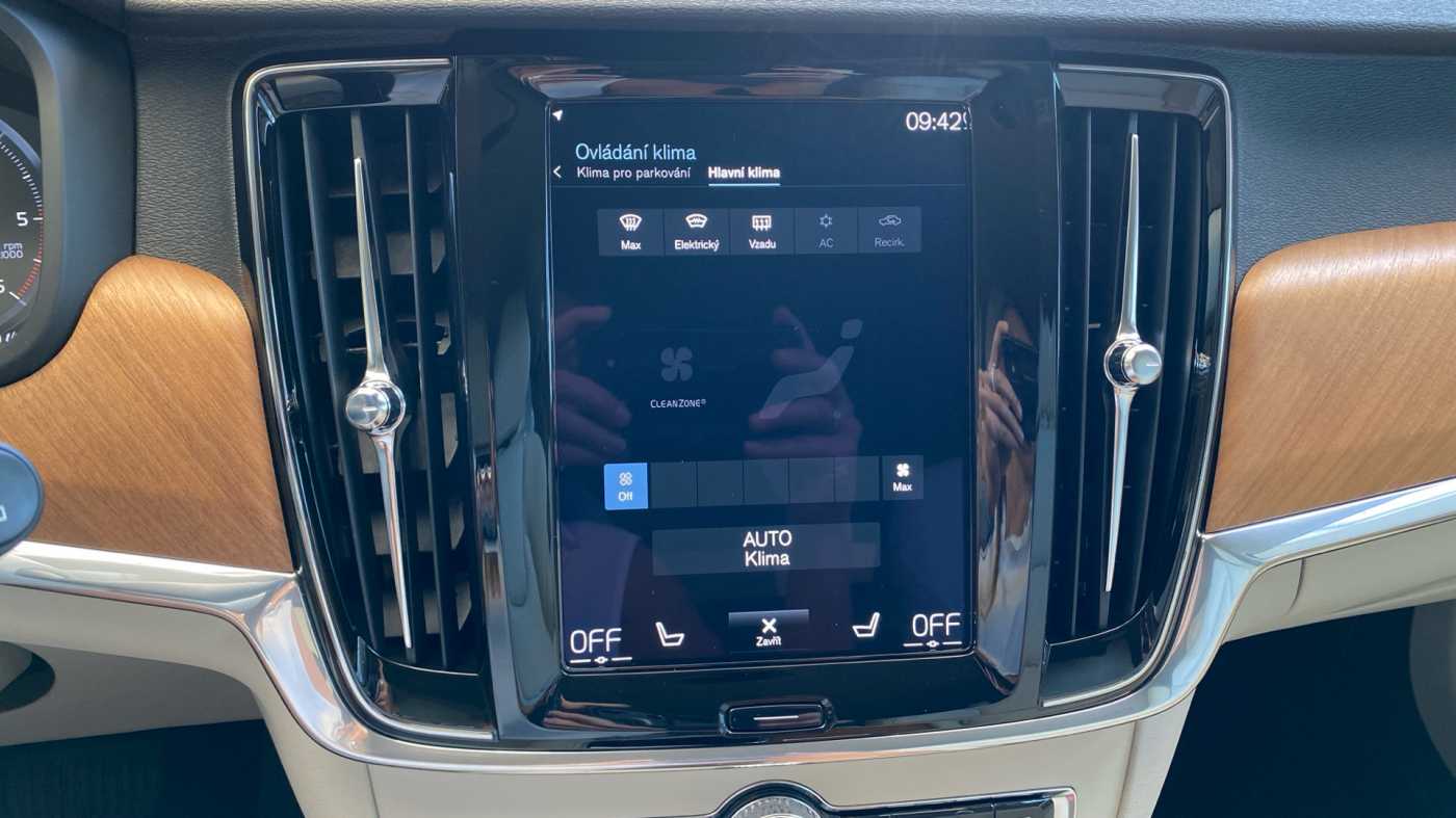 Volvo V90