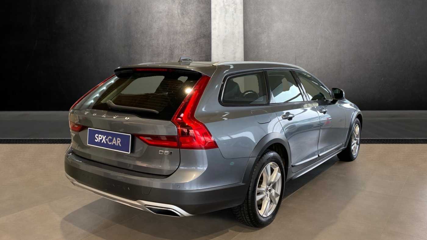 Volvo V90 Cross Country