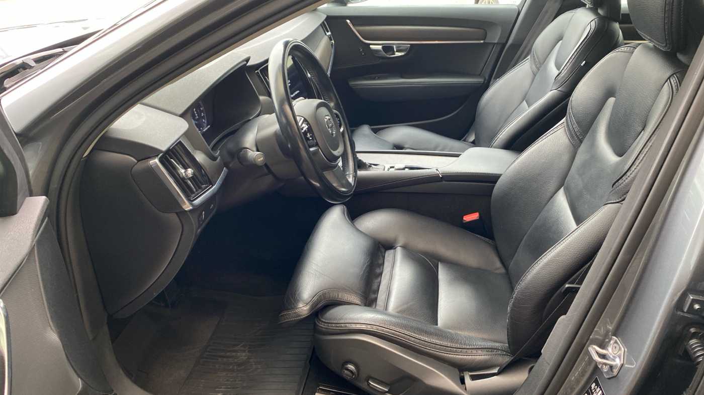 Volvo V90 Cross Country