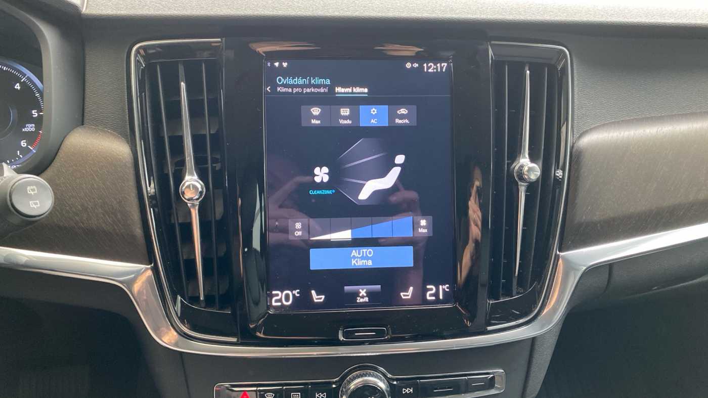 Volvo V90 Cross Country