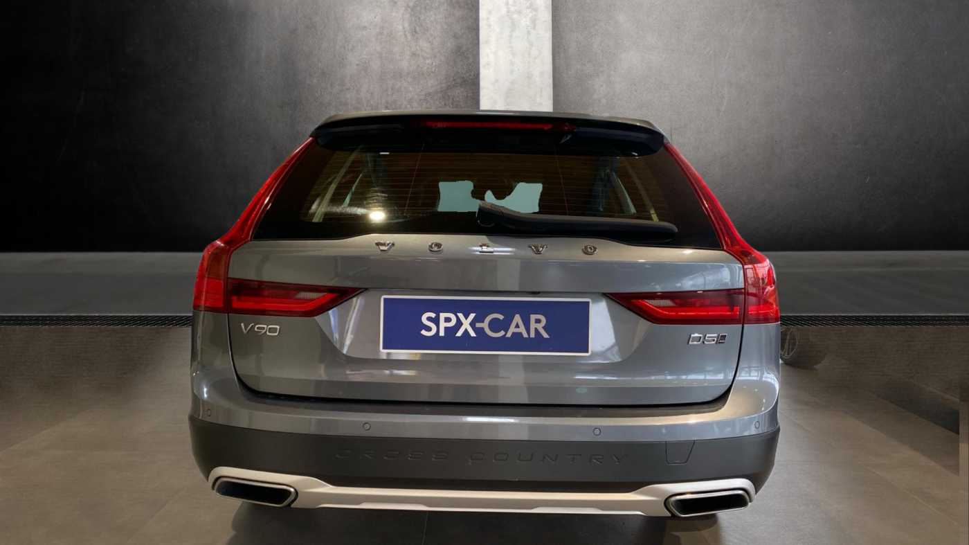Volvo V90 Cross Country