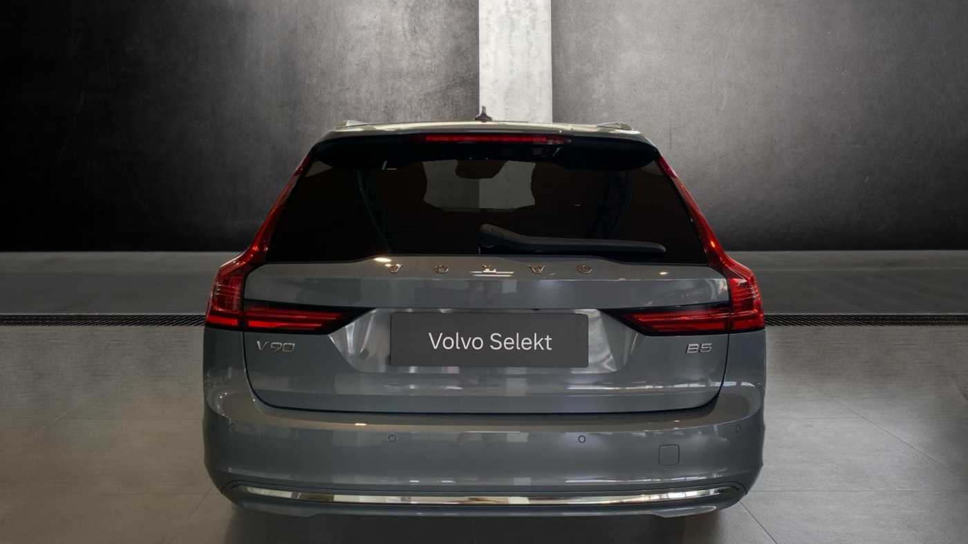 Volvo V90
