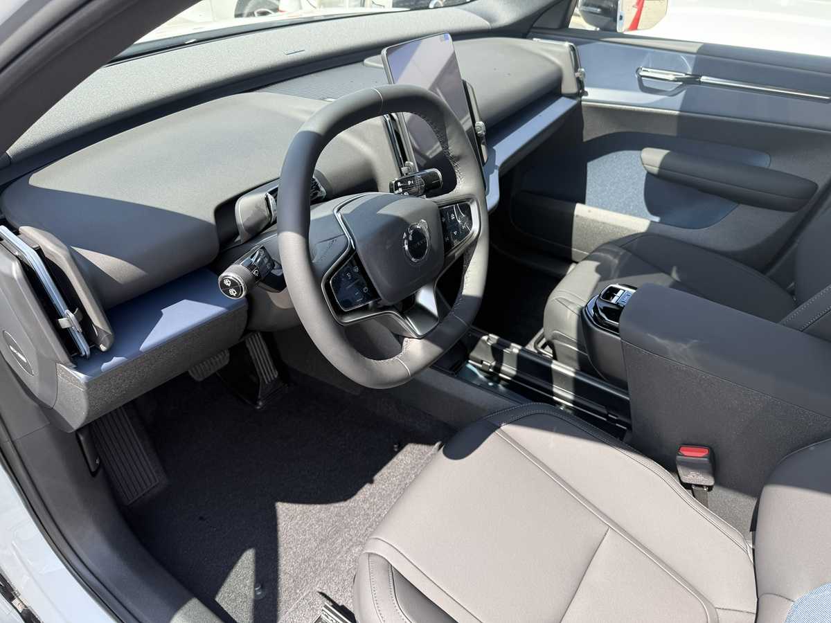Volvo EX30