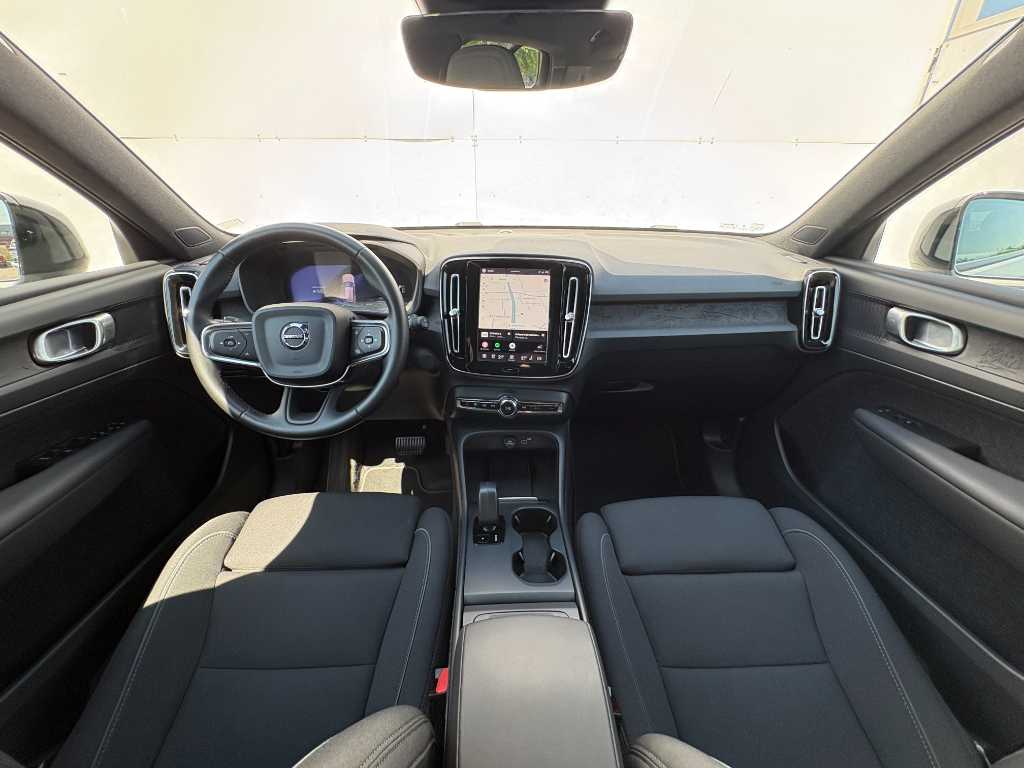 Volvo EX40
