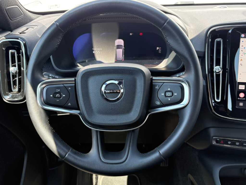 Volvo EX40
