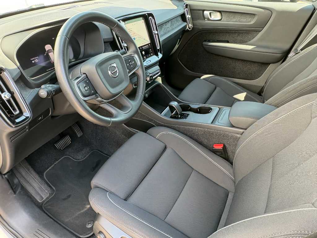 Volvo EX40