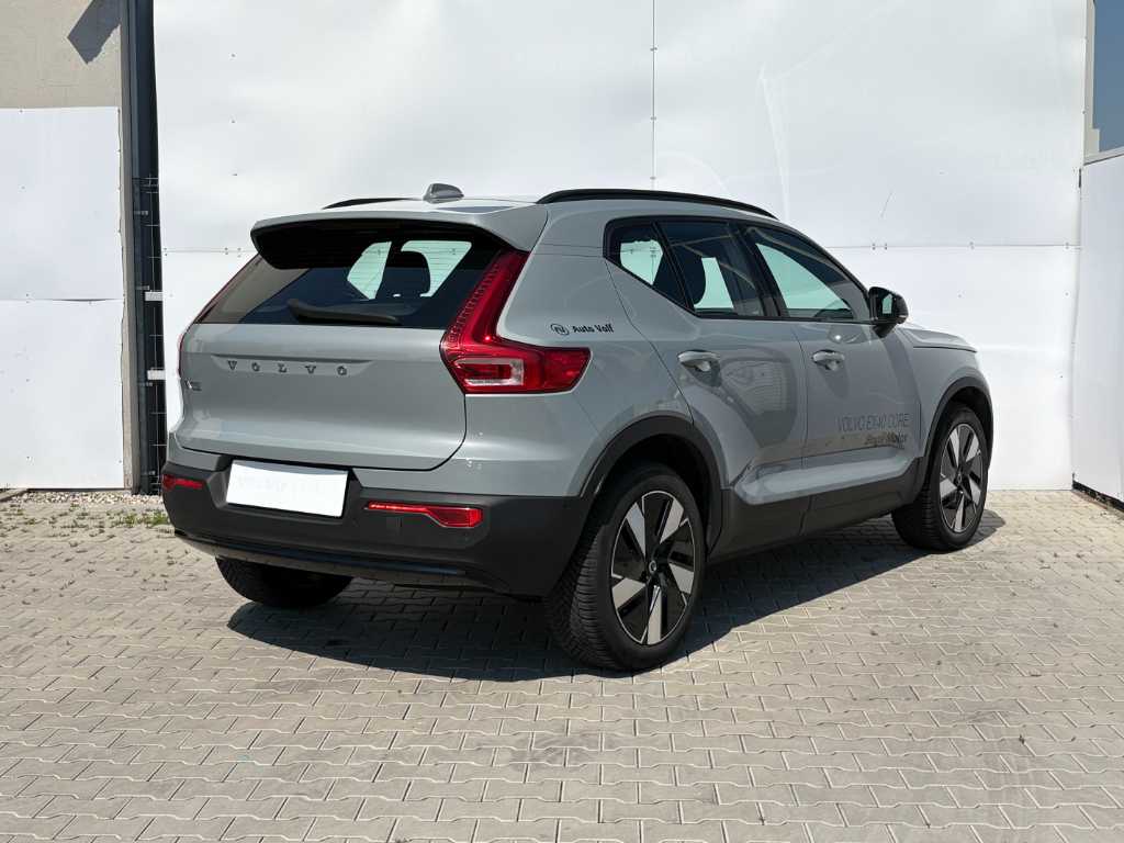 Volvo EX40