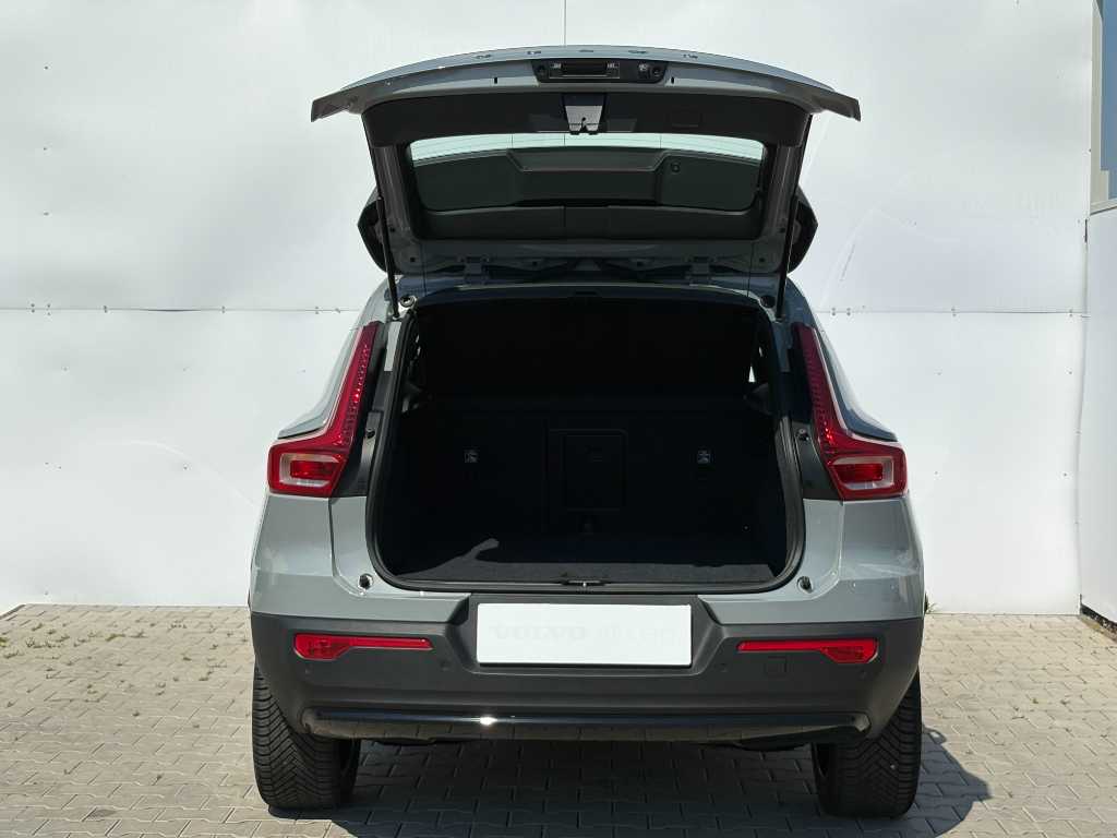 Volvo EX40