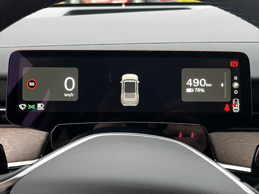 Volvo ES90