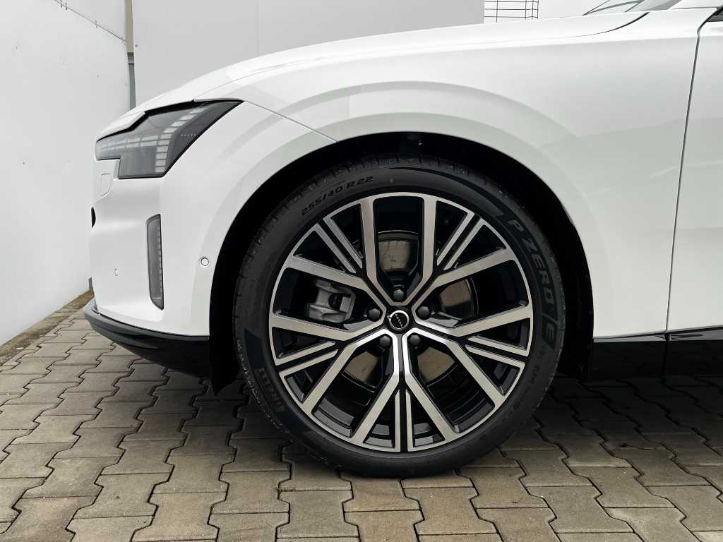 Volvo ES90