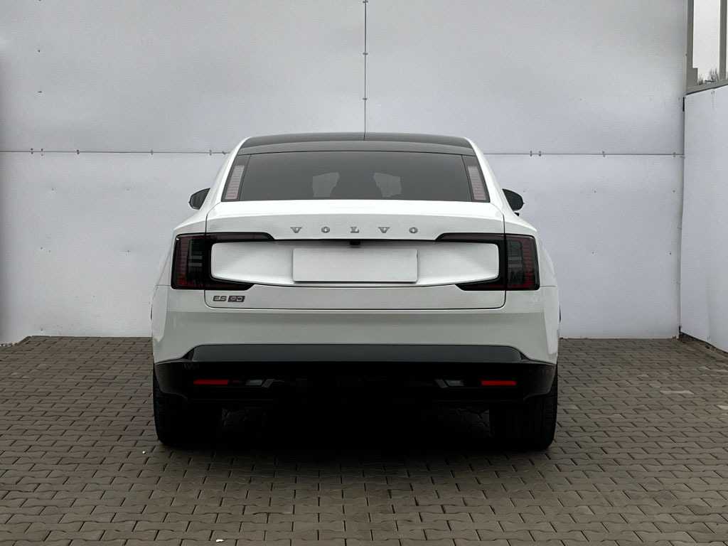 Volvo ES90