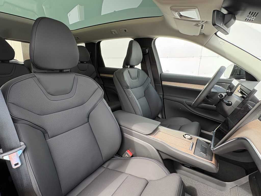 Volvo EX90