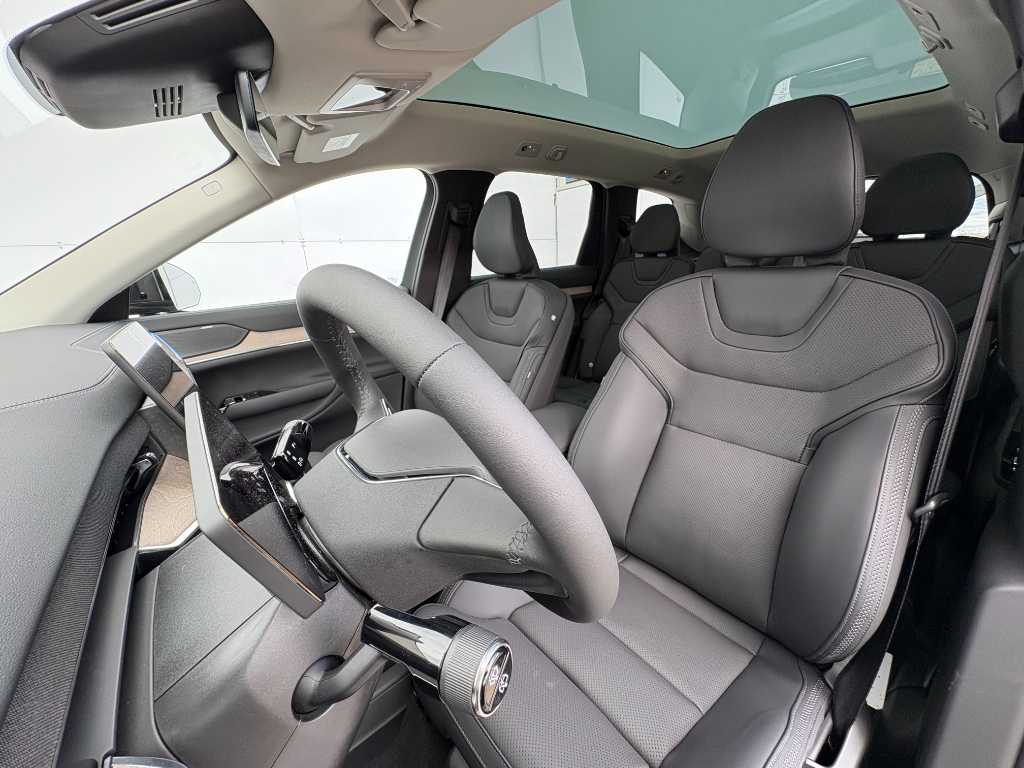 Volvo EX90