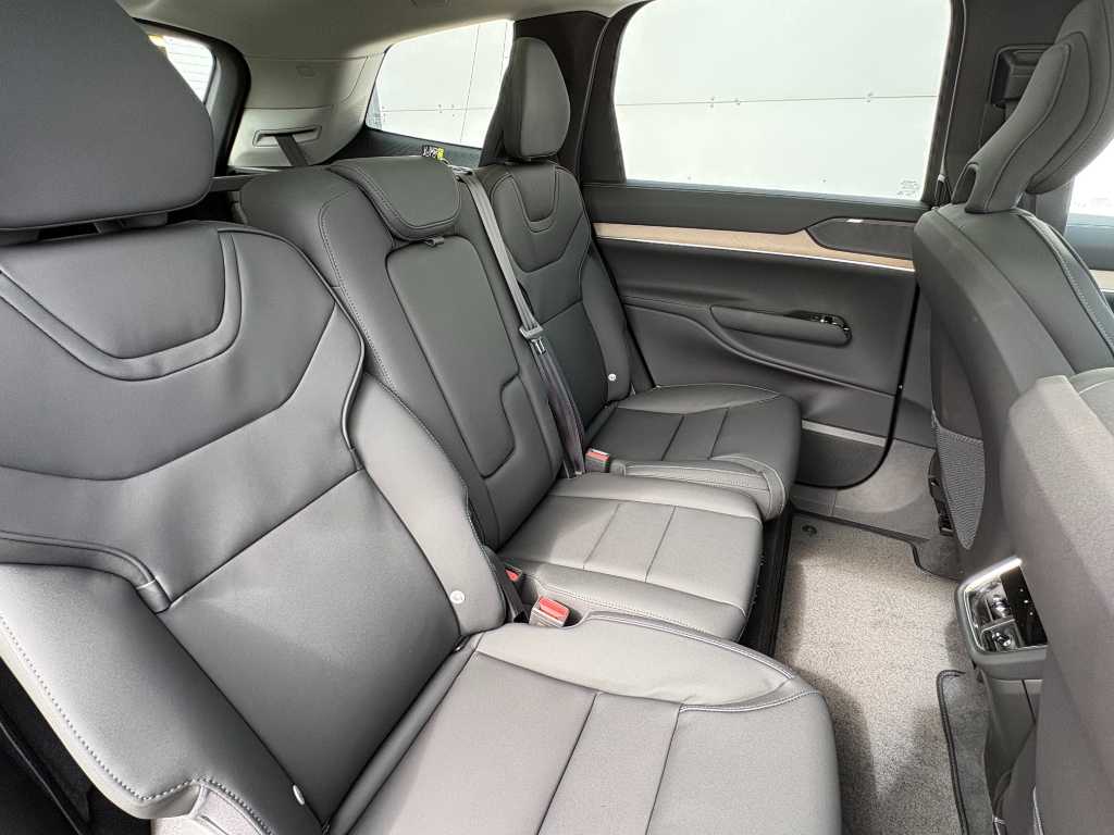 Volvo EX90