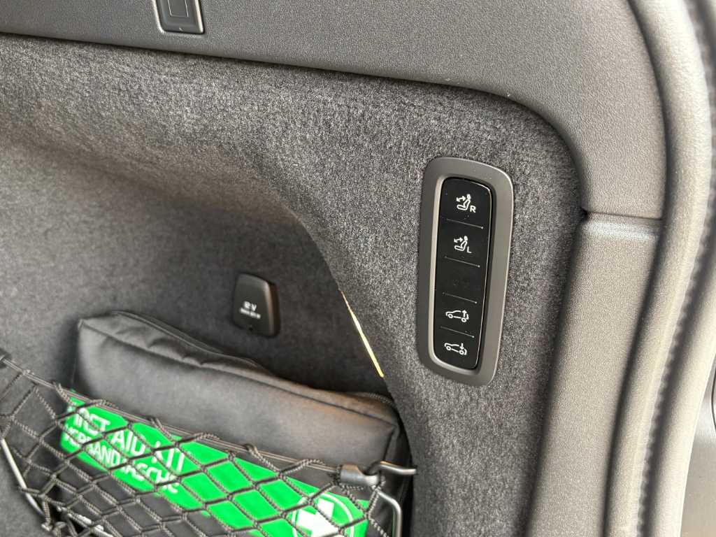 Volvo EX90