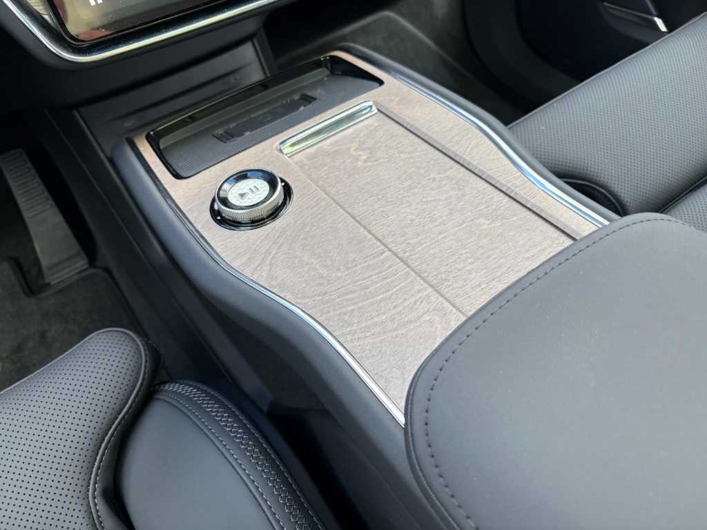 Volvo EX90