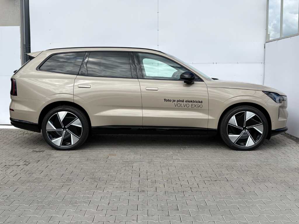 Volvo EX90