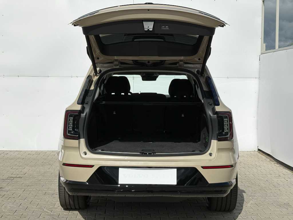 Volvo EX90