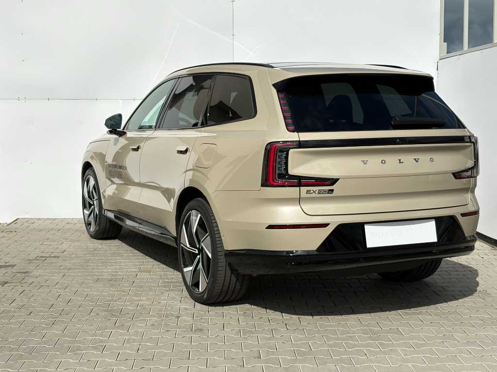 Volvo EX90