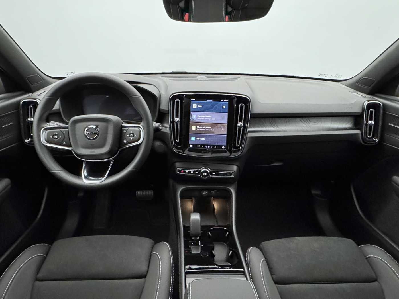Volvo EX40