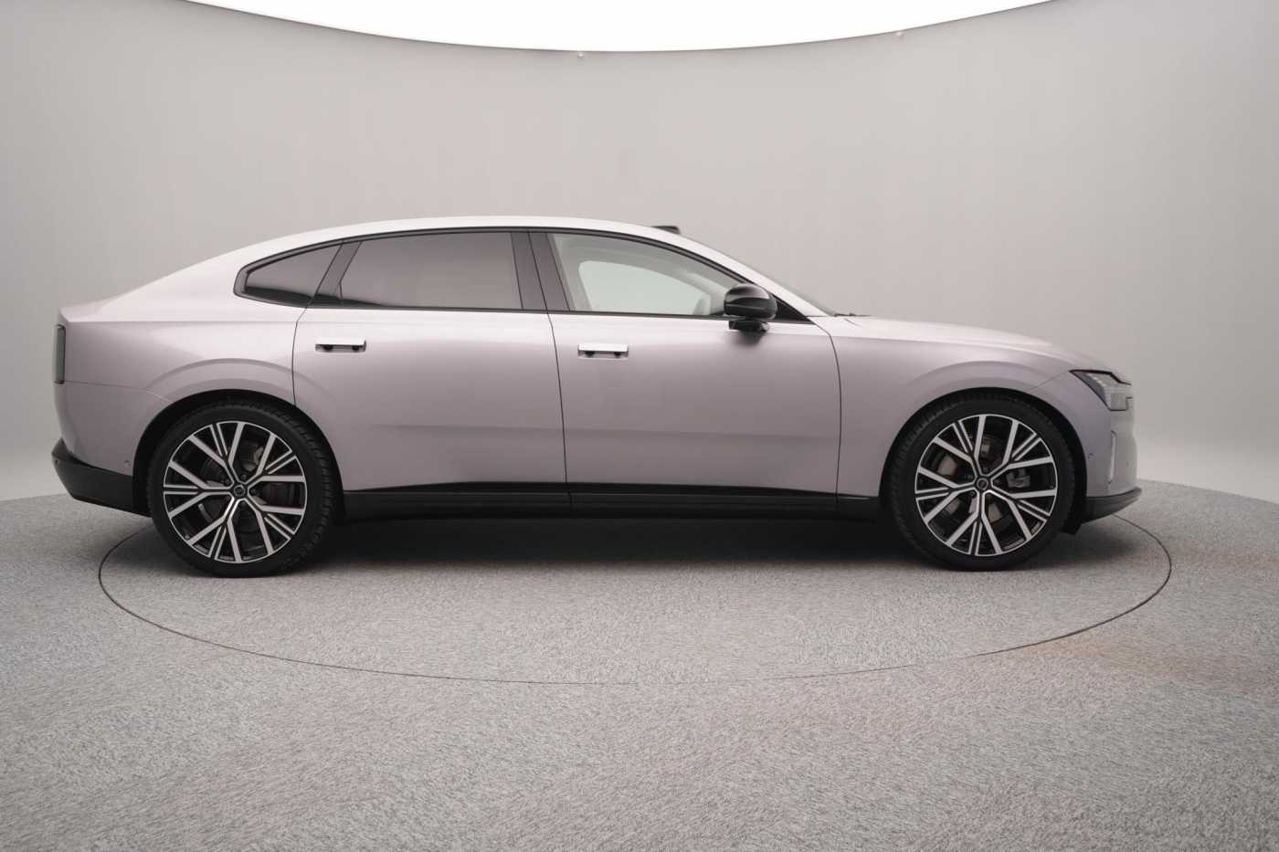 Volvo ES90